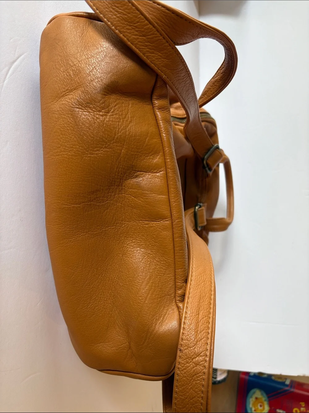 Wanderers Travel Company Leather Casual Backpack - Tan. Like brand new. - Picture 3 of 11